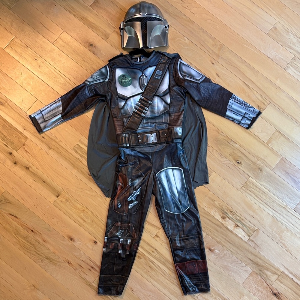 Rubies Star Wars Mandalorian Costume 
Kids Size M / 8-10
